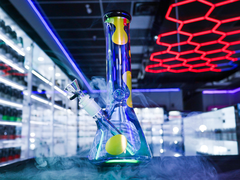 Glass pipes and smoke accessories at SVT Shop